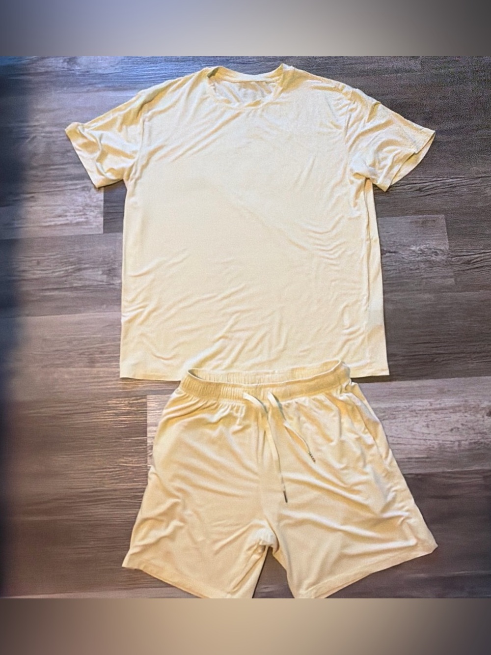 Comfrt Cloud Lounge Tee & Shorts Set
Buttercream Size Large